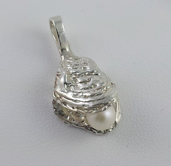 Oyster Pendant Sterling Silver with 6mm Cultured Pearl 1 inch ...