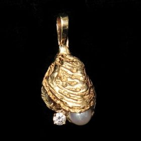 Bailey Oyster Pendant with 7.5mm Akoya Pearl & .10ct Diamond 14kt Yellow Gold 1 inch